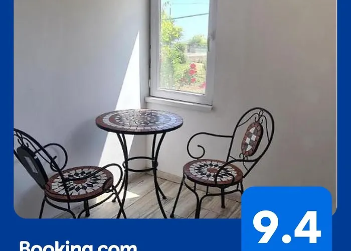 Iancina House & Art Gallery Ferienhaus *