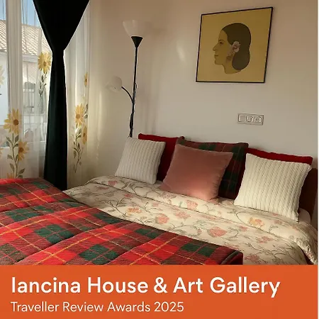 Nyaraló Iancina House & Art Gallery *