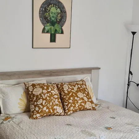 Iancina House & Art Gallery *